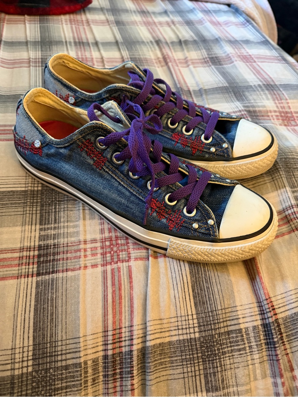Converse sneakers women’s 9